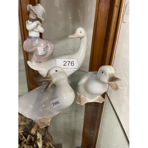 276 - 3 NAO GOOSE FIGURES