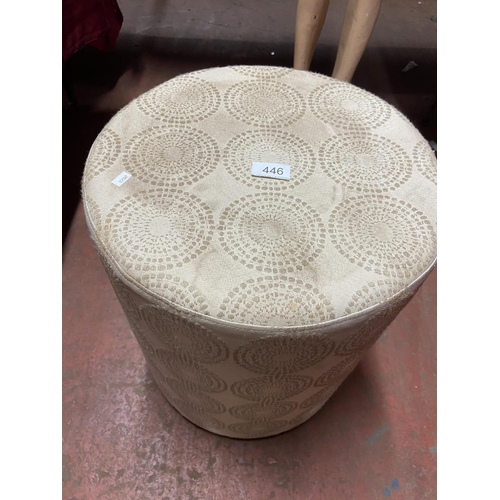 446 - CIRCULAR UPHOLSTERED STOOL