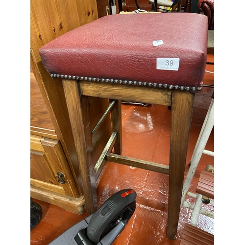 39 - LEATHER TOP HIGH STOOL