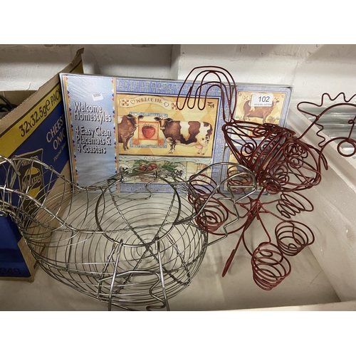 102 - 'WELCOME HOMESTYLES' PLACEMATS & COASTER SET & 2 WIRE 'CHICKEN' EGG HOLDERS