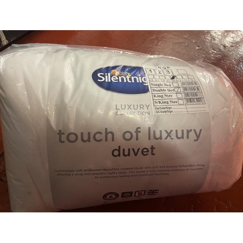 111A - TOUCH OF LUXURY DOUBLE DUVET(NEW)