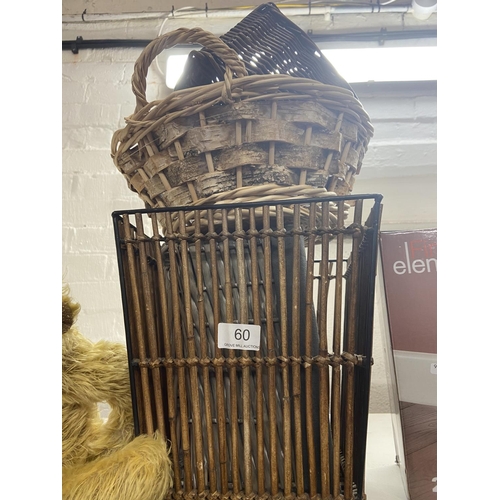 60 - 5 WICKER BASKETS