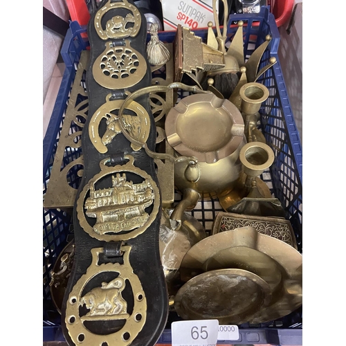 65 - BASKET OF BRASS WARE