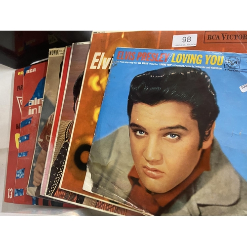 98 - 12 ELVIS VINYLS