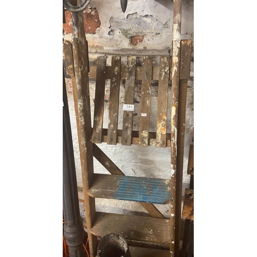 141 - WOODEN STEP LADDER