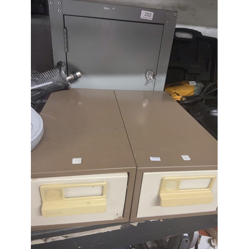 Lot 202       