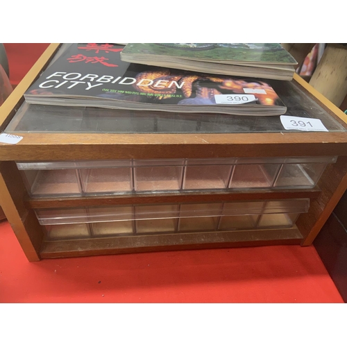 391 - VINTAGE 2 DRAWER GLASS TOP DISPLAY CABINET