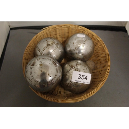 354 - SET OF BOULES