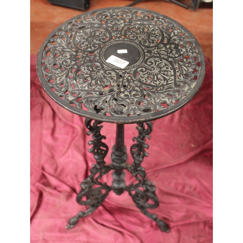 507 - HEAVY CAST IRON PEDESTAL