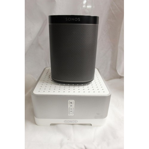 236 - SONOS PLAY 1 & BRIDGE(GWO)