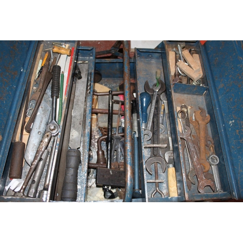 118 - TOOL BOX & TOOLS