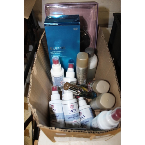 38 - BOX OF BEAUTY & SKINCARE INCL ELEMIS (NEW)