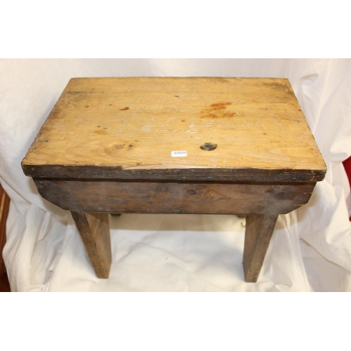 133 - VINTAGE WOODEN STORAGE STOOL