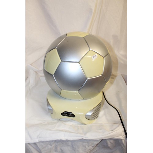 18 - THERMOELECTRIC 'FOOTBALL' WARMER COOLER(GWO)