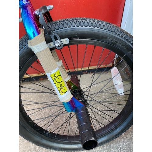 33 - SPIKE BMX (NEW- NEEDS 1 NEW RIM)