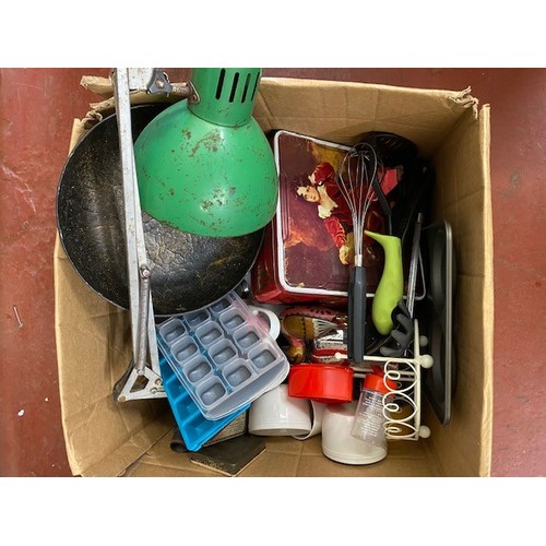 120 - BOX OF KITCHENALIA