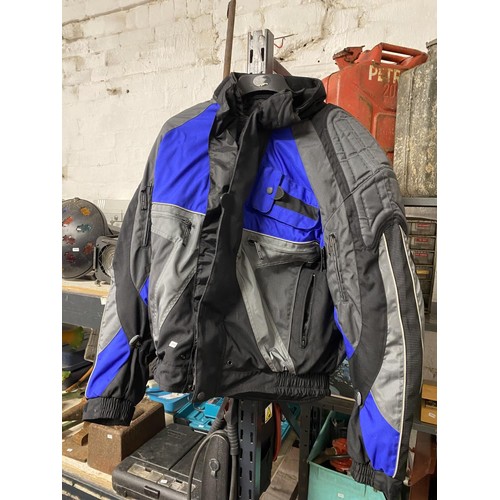 206 - MQP MOTORCYCLE JACKET(LARGE)