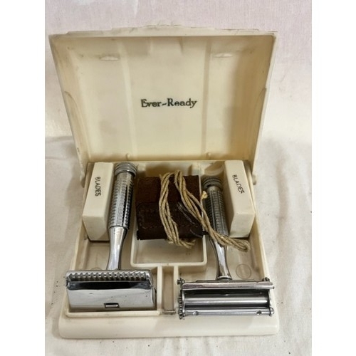 255 - VINTAGE 'EVER READY' RAZOR SET