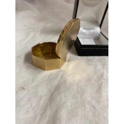 274 - CASED 9ct GOLD ASPREY OF LONDON OCTAGONAL PILL BOX (27.5g)