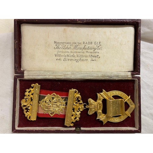 276 - CASED SILVER HALLMARKED MASONIC RIBBON MEDAL & BADGE