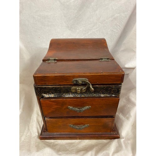 334 - VINTAGE WOODEN VANITY BOX