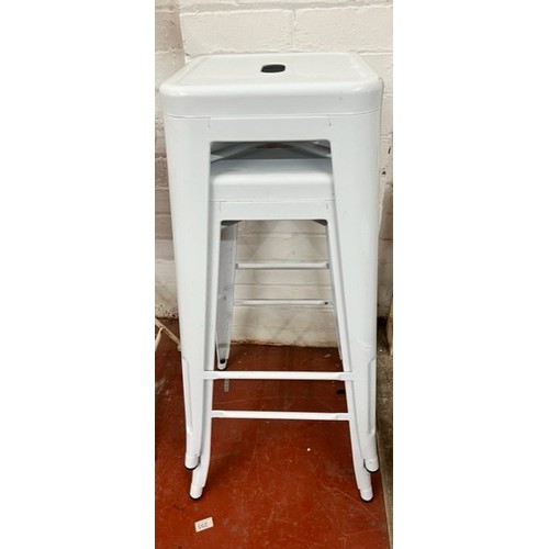 14 - 2 METAL HIGH STOOLS