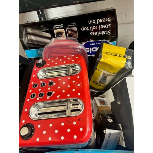 99 - BOX INCL BOXED BREAD BIN & TOASTER(A/F)