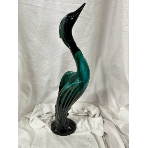 196 - TALL CANADIAN BLUE MOUNTAIN POTTERY HERON FIGURE