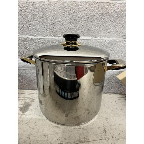 28 - LARGE STAINLESS STEEL COOKING POT WITH LID