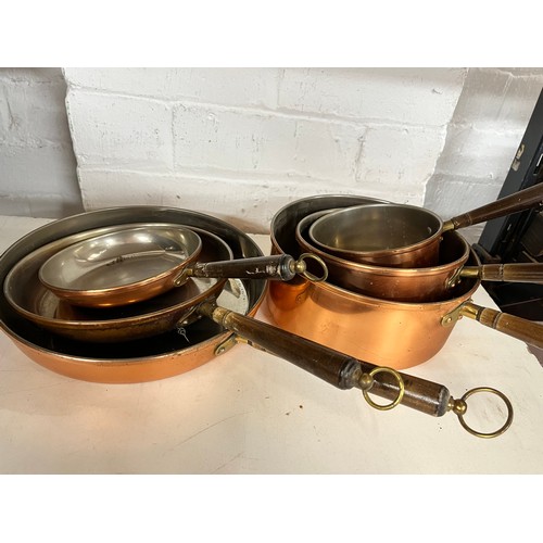 33 - 6 COPPER PANS