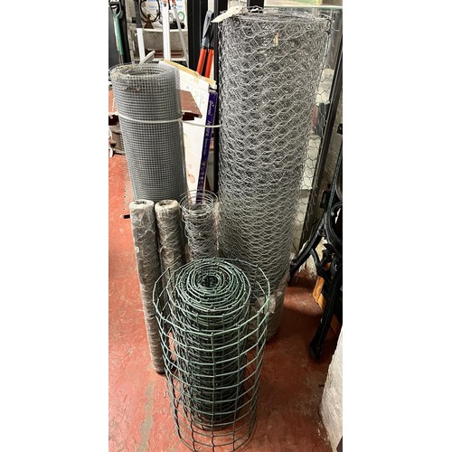 107 - 6 ROLLS OF NETTING