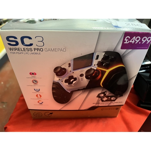 286 - 3 BOXED SC3 WIRELESS PRO GAME PAD (A/F)