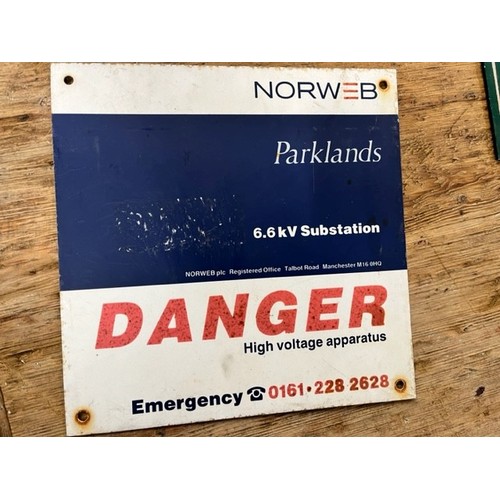 15 - NORWEB 'DANGER' SIGN