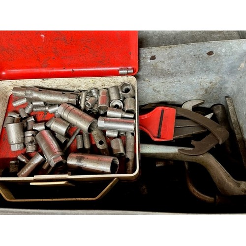 114 - STEEL TOOL BOX & TOOLS