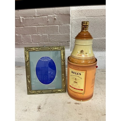 200 - GILDED PICTURE/PHOTO FRAME & BOXED BELL'S DECANTER