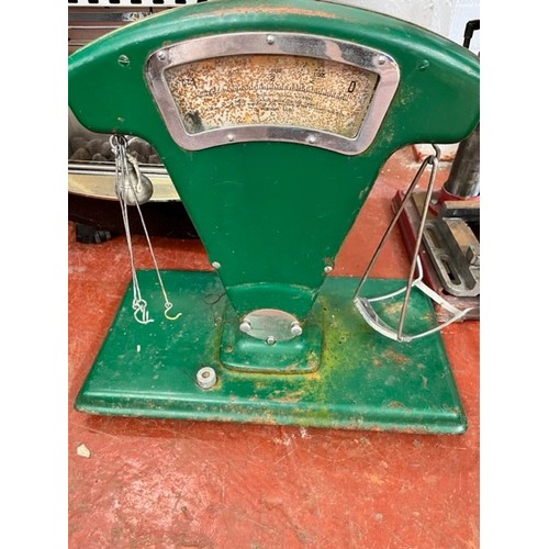 28 - VINTAGE CAST IRON SCALES