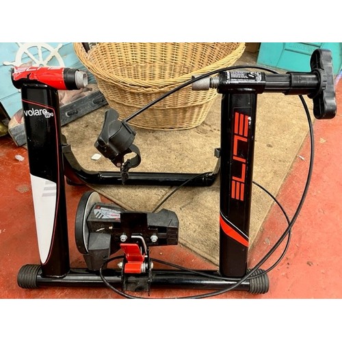 29 - BIKE TRAINER