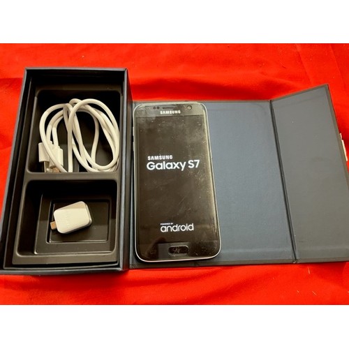 263 - BOXED SAMSUNG GALAXY S7 MOBILE PHONE(GWO)