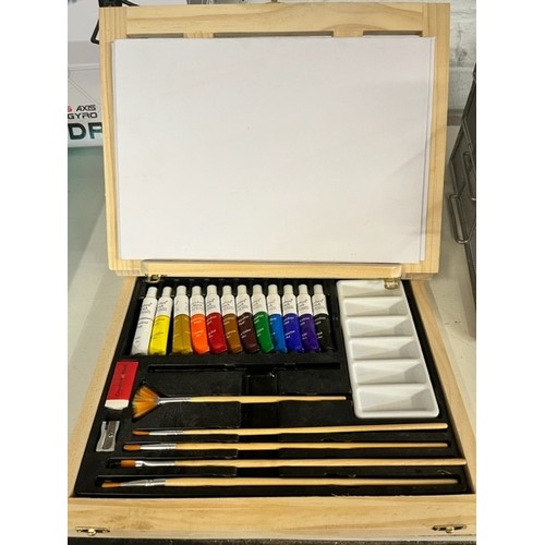 243 - WOODEN CASED ARTIST'S EASEL SET