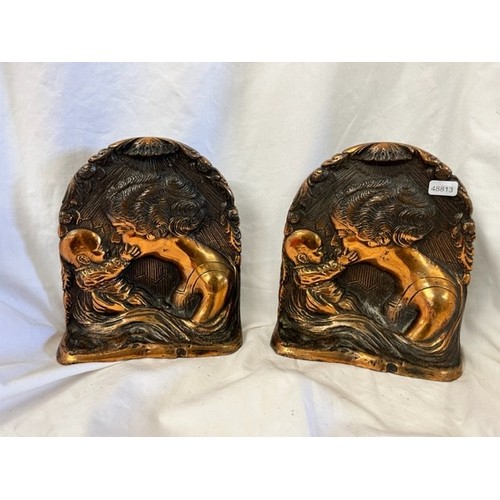 258 - PAIR OF HEAVY COPPER 'MOTHER & CHILD' PLAQUES