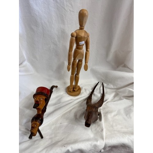 285 - CARVED WOOD 'ANTELOPE HEAD', ARTISTS MODEL & AN AUSTRIAN PIPE