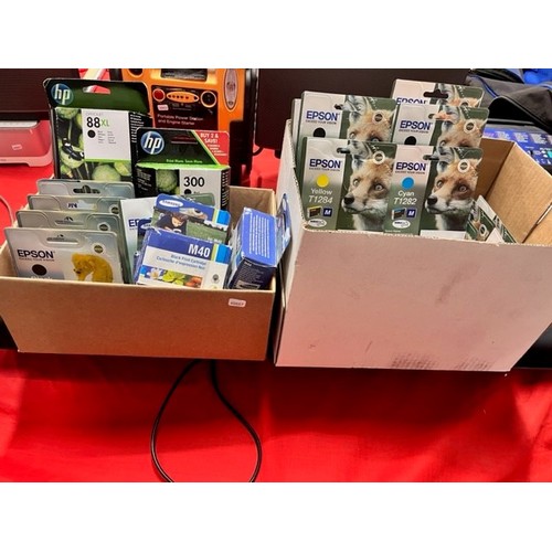 318 - 2 BOXES OF EPSOM, HP & SAMSUNG INK CARTRIDGES(A/F)