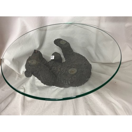 177 - PLAYING BEAR FIGURE HOLDING GLASS BOWL(RESERVED AT £25)