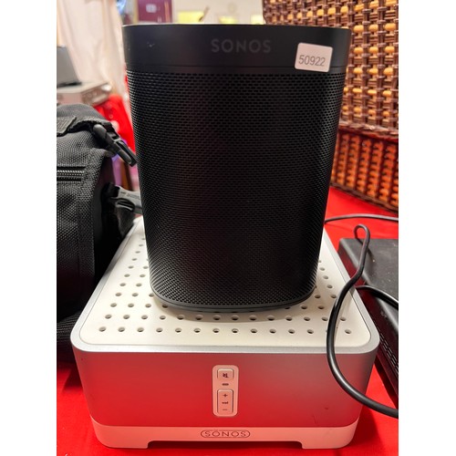 301 - BLACK SONOS PLAY 1 & LARGE BRIDGE(A/F)