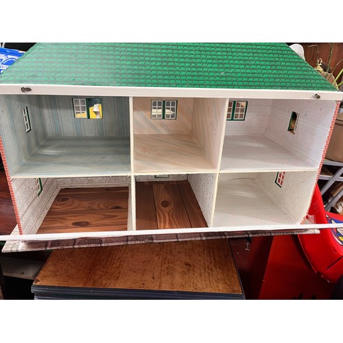 62 - LARGE WOODEN DOLL'S HOUSE(VGC)