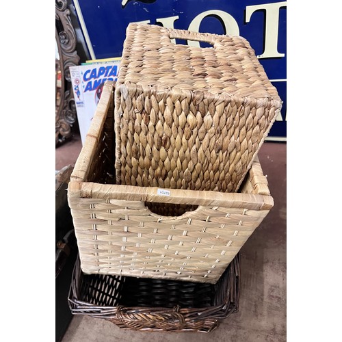 3 - 3 WICKER BASKETS