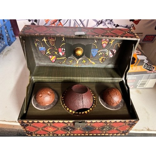22 - BOXED HARRY POTTER QUIDDITCH SET WITH POSTER & KEYS