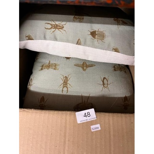 48 - 8 POLYESTER FIBER FILLED 'INSECT' PATTERN CUSHIONS(NEW)