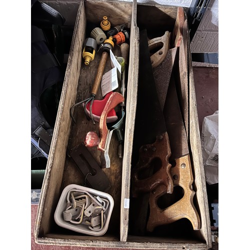 115 - VINTAGE JOINERS TRUG OF TOOLS