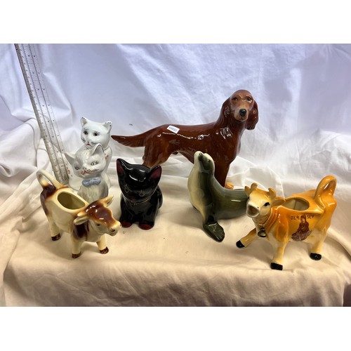 213 - 7 ‘ANIMAL’ FIGURES INCL ‘COW’ CREAMERS